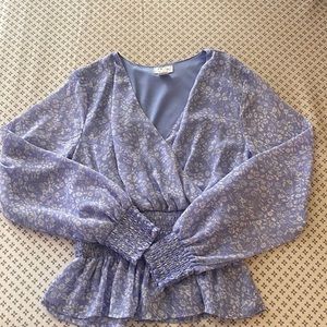 Long sleeve lovely blouse✨